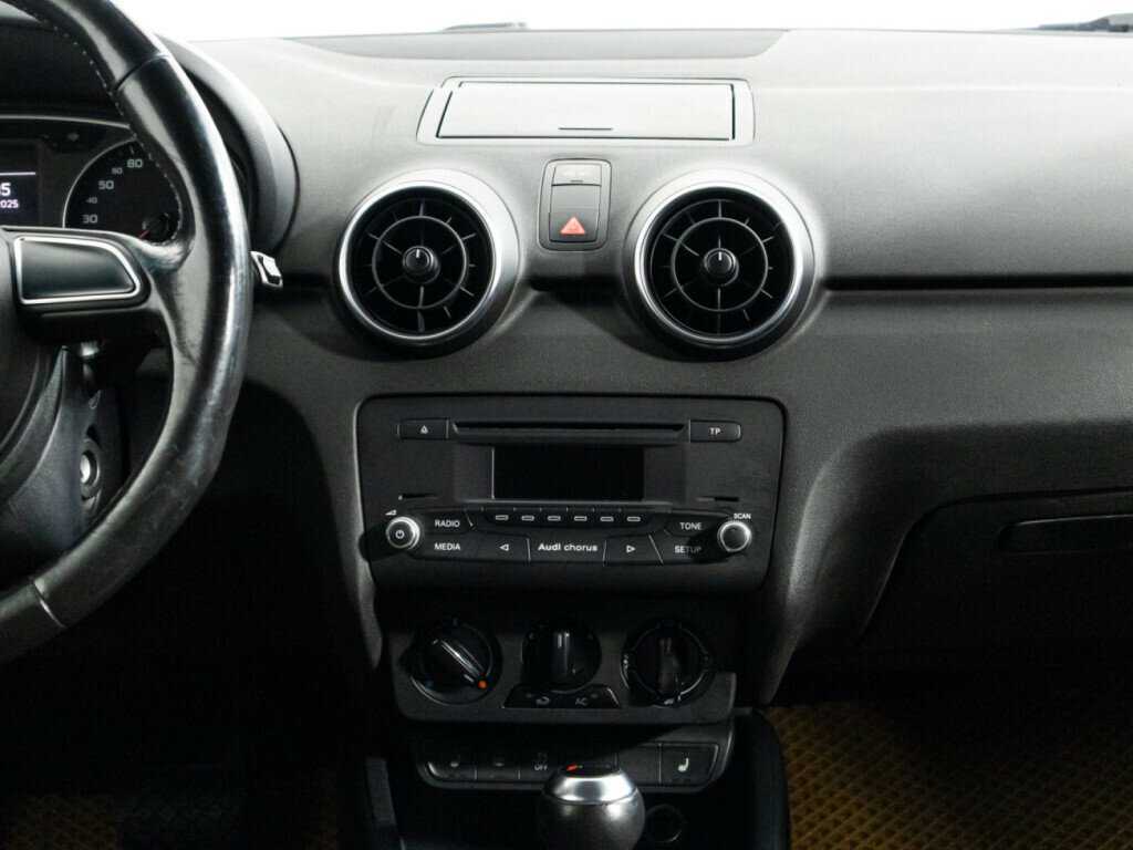 Купить Audi A1 с пробегом. Фото: #13