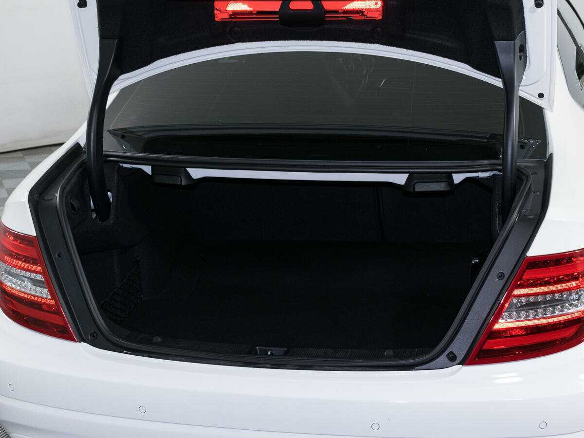 Купить Mercedes-Benz C-Класс с пробегом. Фото: #6