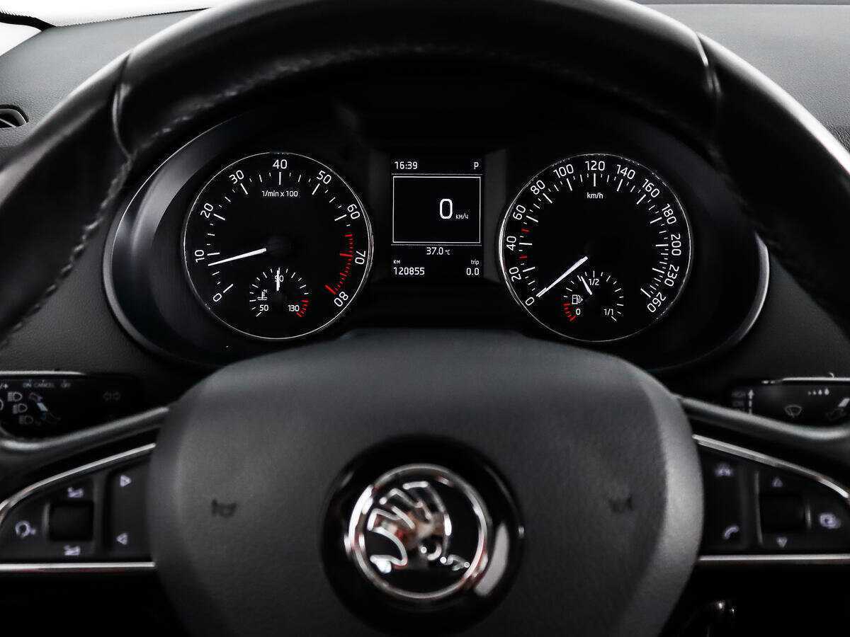 Купить Skoda Octavia с пробегом. Фото: #15