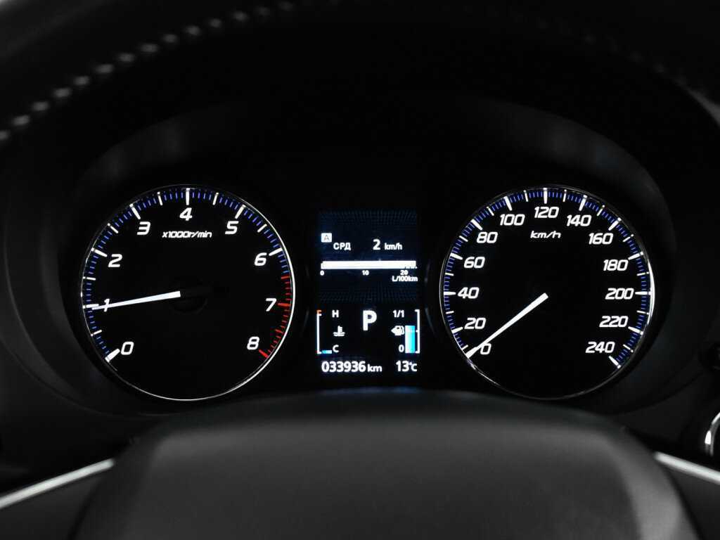 Купить Mitsubishi Outlander с пробегом. Фото: #10