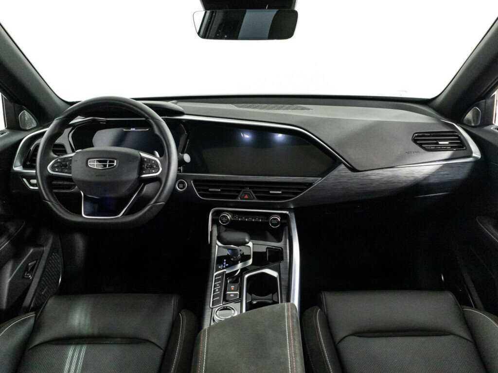 Купить Geely Tugella с пробегом. Фото: #12