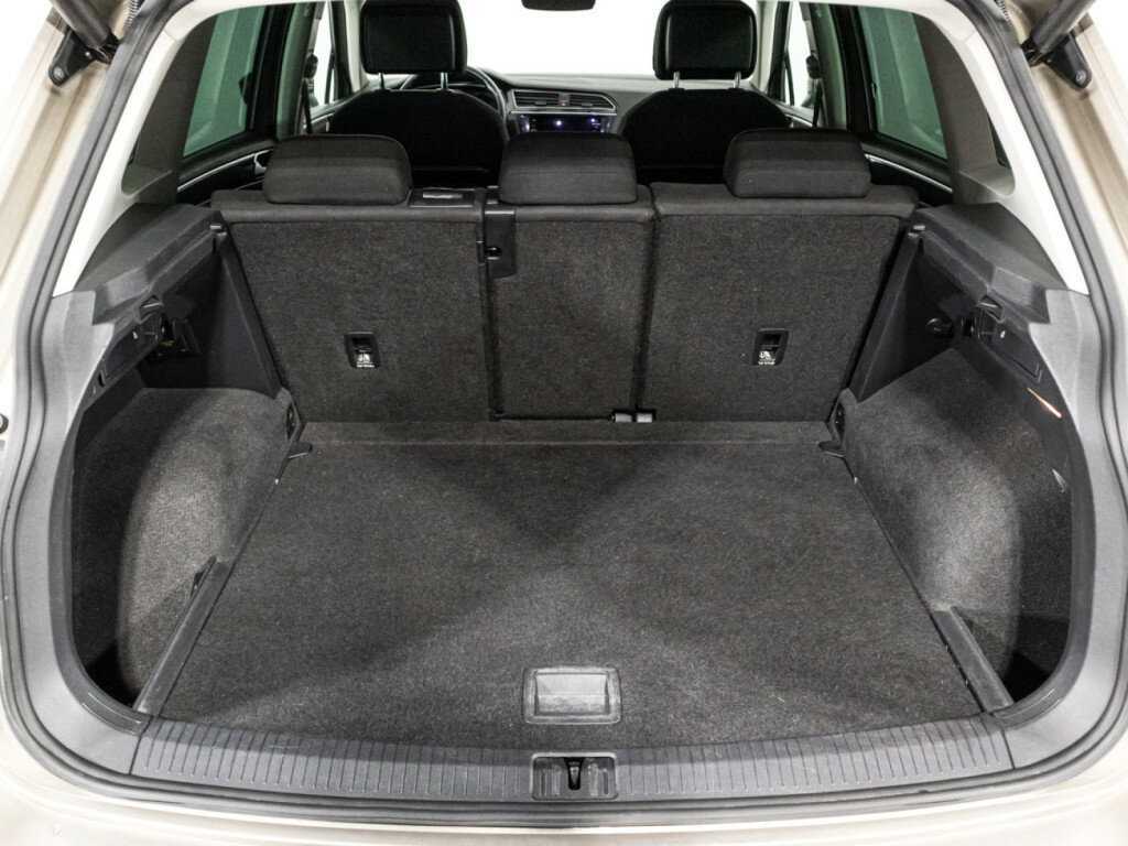 Купить Volkswagen Tiguan с пробегом. Фото: #14