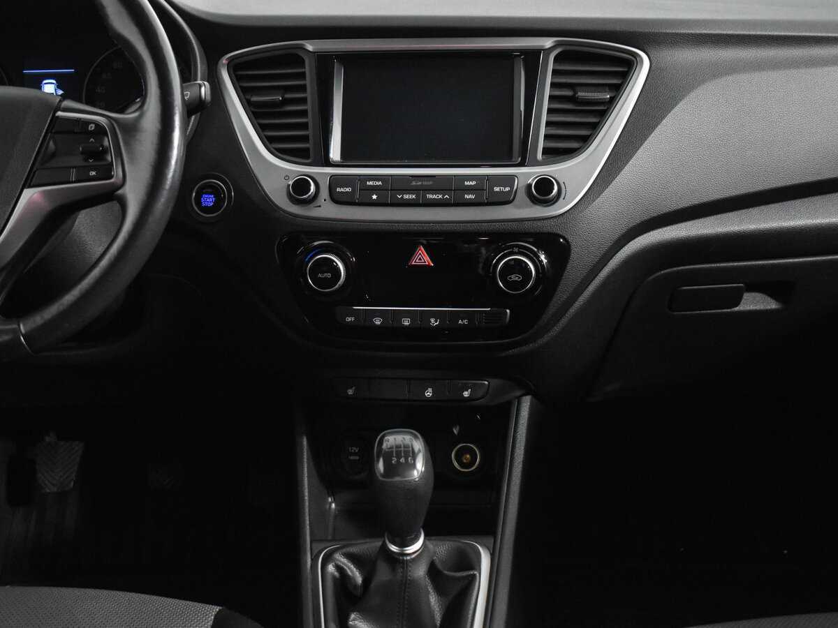 Купить Hyundai Solaris с пробегом. Фото: #13