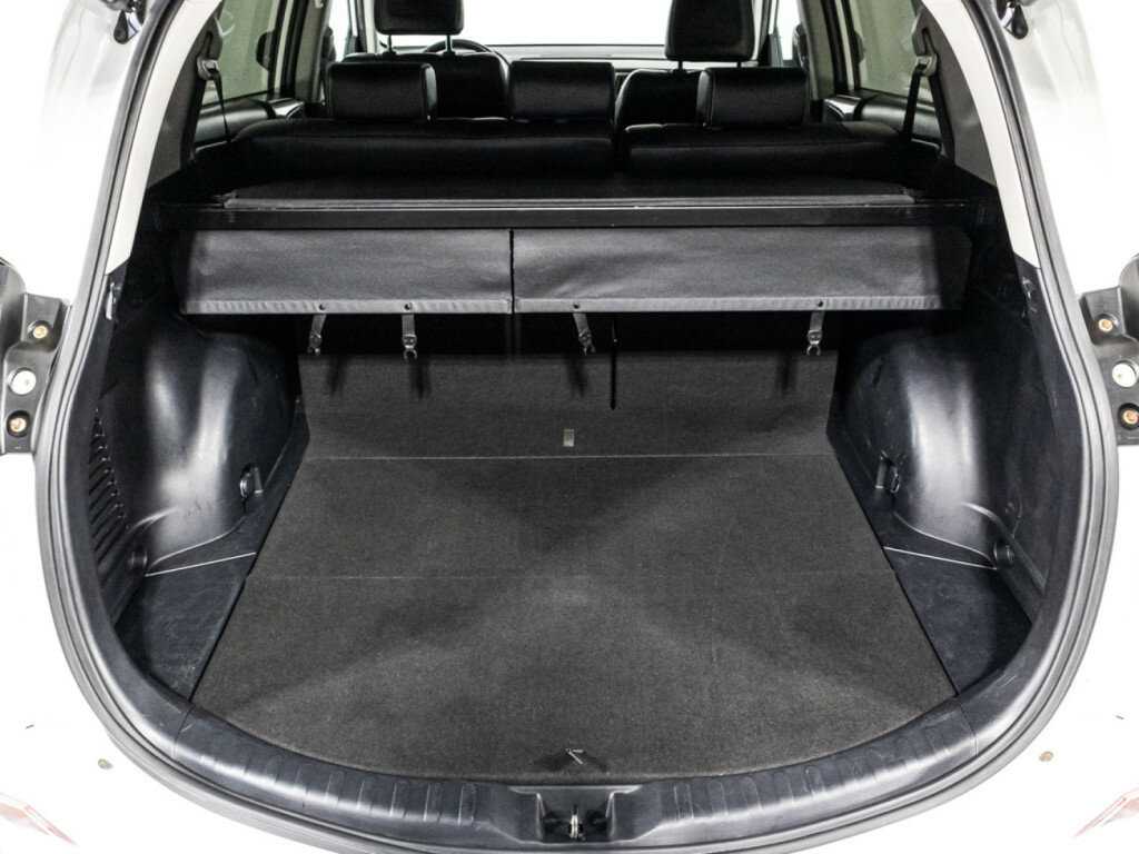 Купить Toyota RAV4 с пробегом. Фото: #14