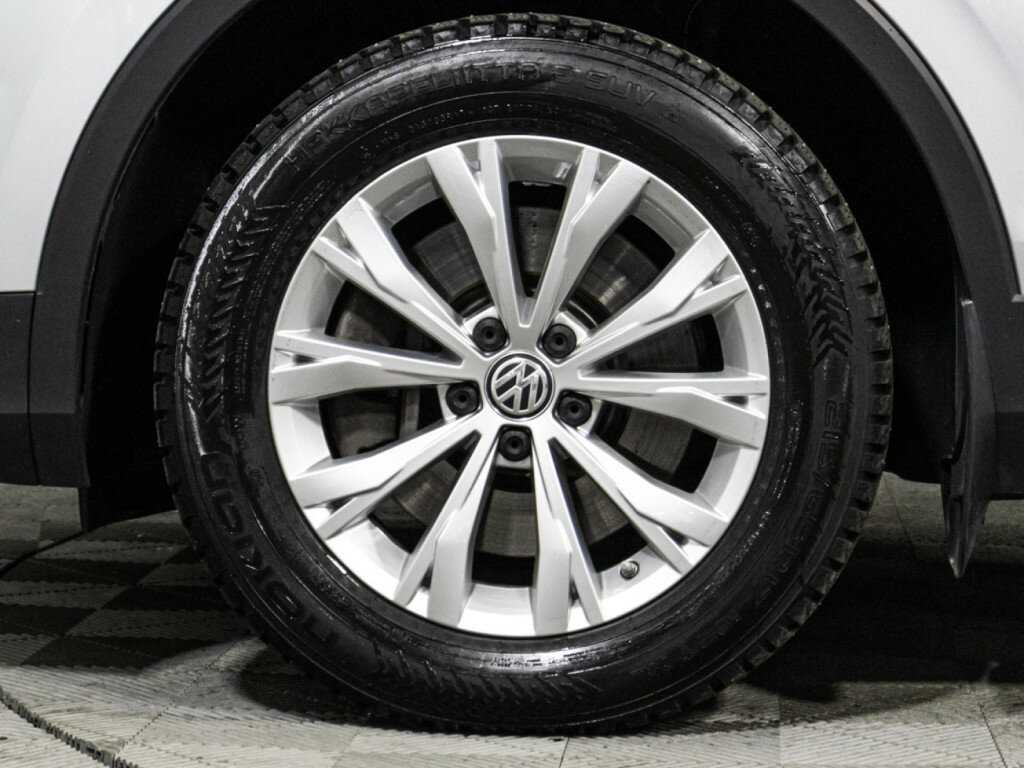 Купить Volkswagen Tiguan с пробегом. Фото: #23