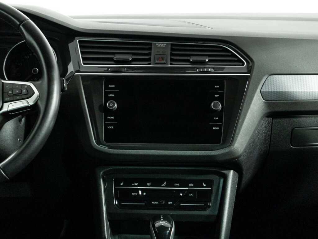 Купить Volkswagen Tiguan с пробегом. Фото: #13