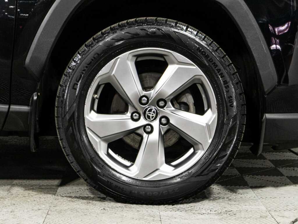 Купить Toyota RAV4 с пробегом. Фото: #18