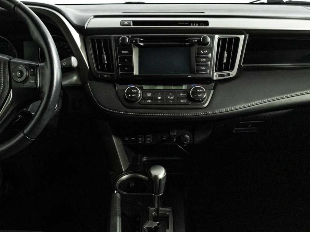 Купить Toyota RAV4 с пробегом. Фото: #13