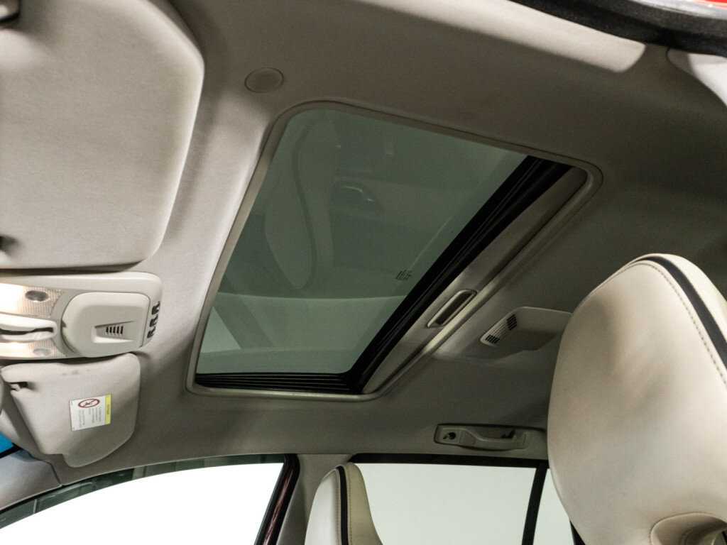 Купить Volvo XC90 с пробегом. Фото: #18