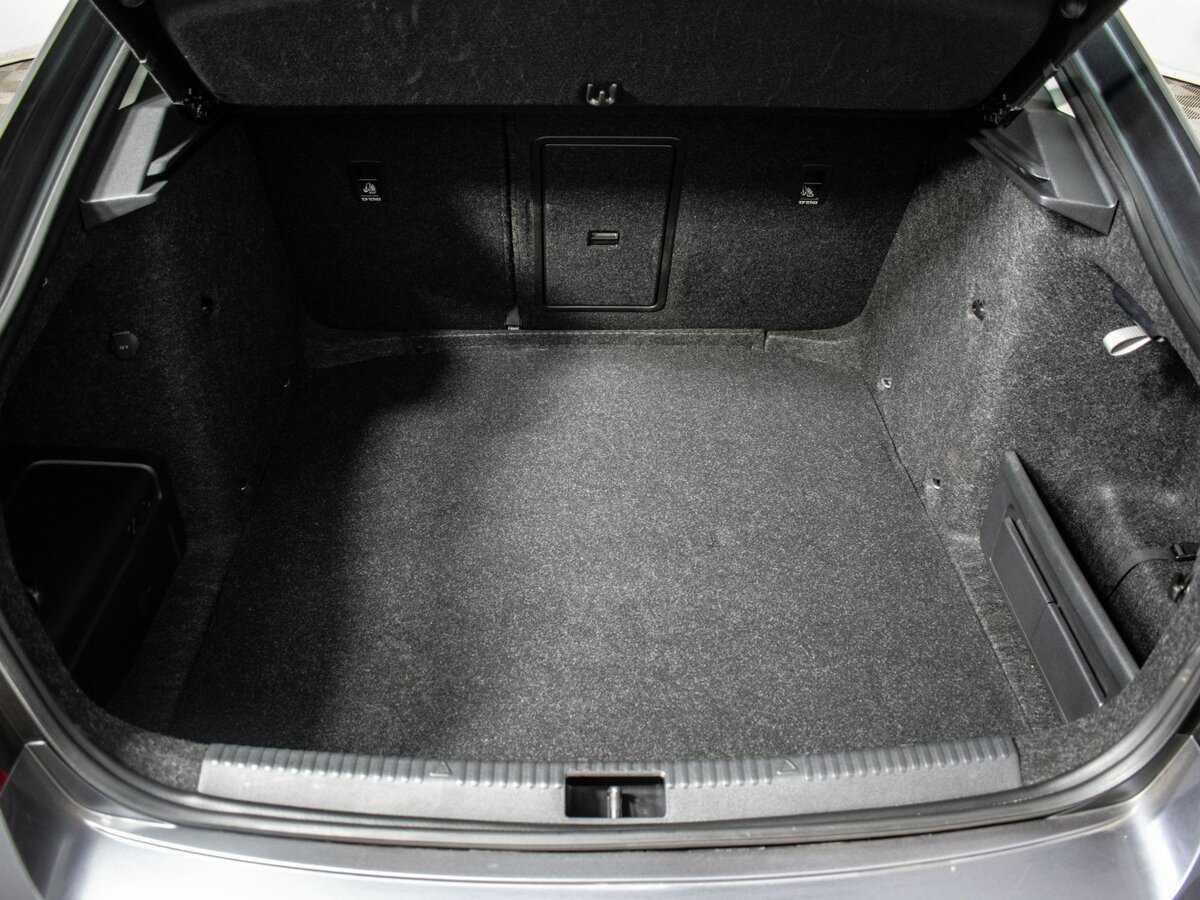 Купить Skoda Octavia с пробегом. Фото: #3