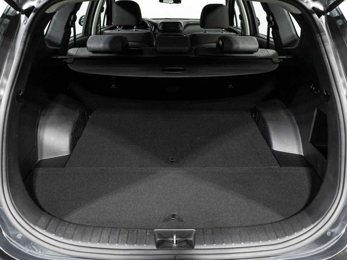 Купить Hyundai Santa Fe с пробегом. Фото: #17