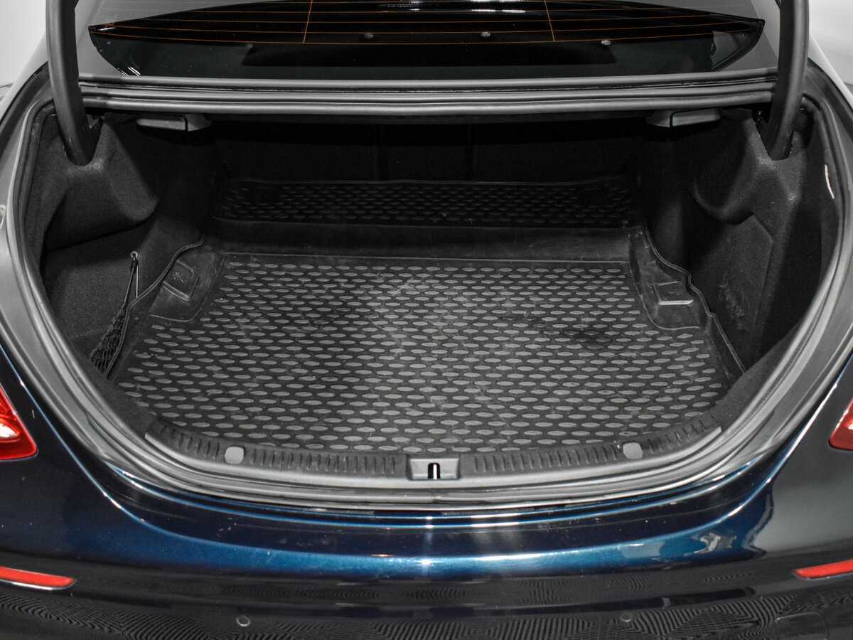 Купить Mercedes-Benz E-Класс с пробегом. Фото: #13