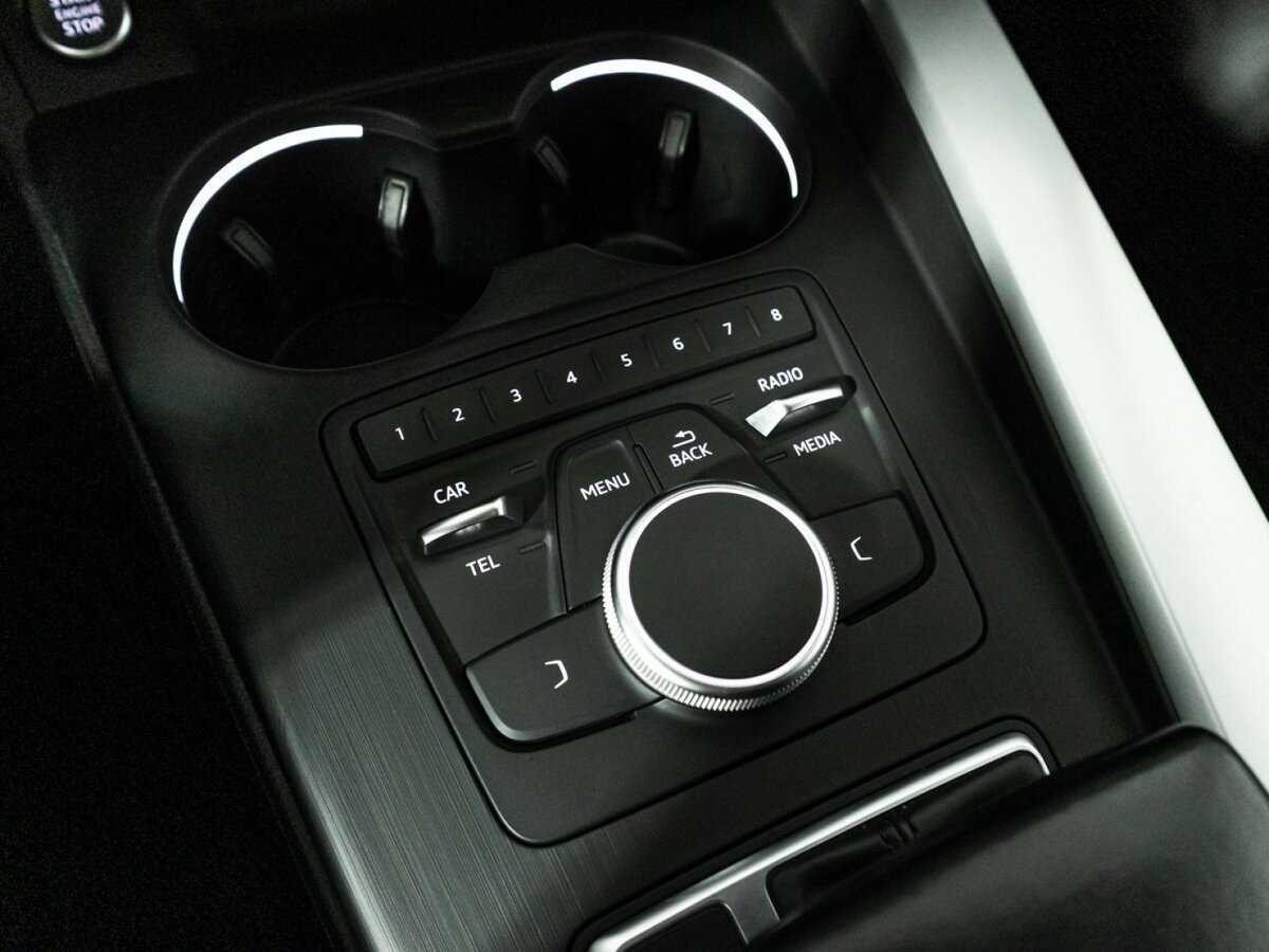 Купить Audi A4 с пробегом. Фото: #16