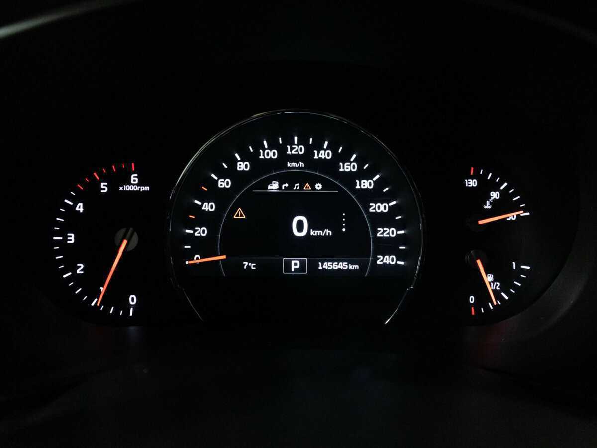 Купить Kia Sorento с пробегом. Фото: #9