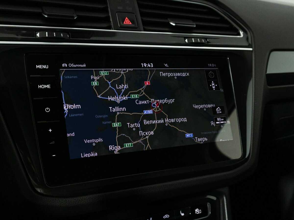 Купить Volkswagen Tiguan с пробегом. Фото: #18