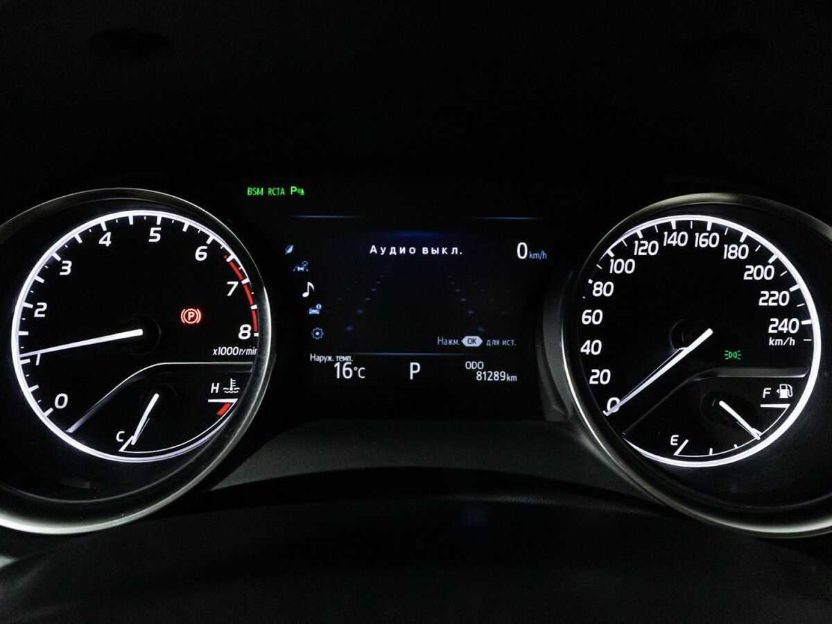 Купить Toyota Camry с пробегом. Фото: #11