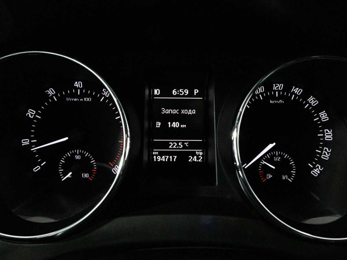 Купить Skoda Yeti с пробегом. Фото: #11