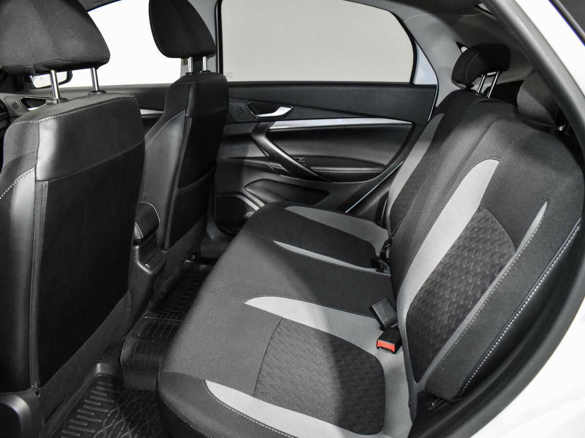 Купить Lada (ВАЗ) Vesta с пробегом. Фото: #11