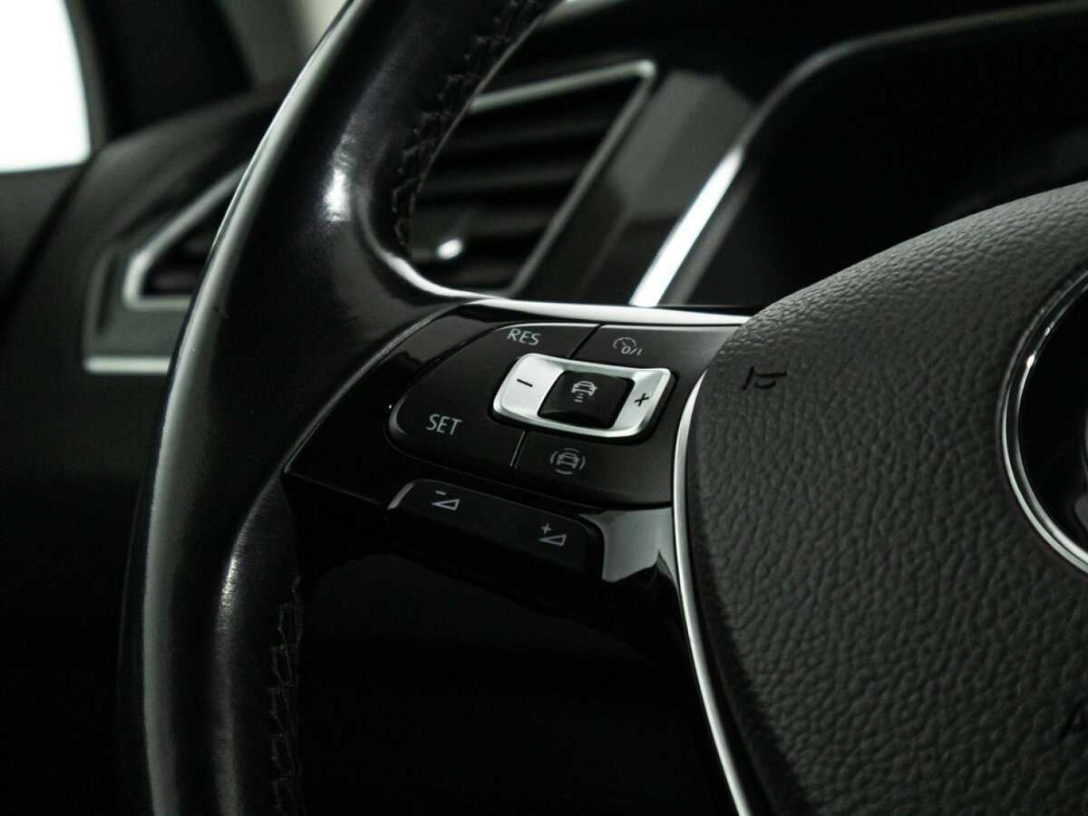 Купить Volkswagen Tiguan с пробегом. Фото: #20