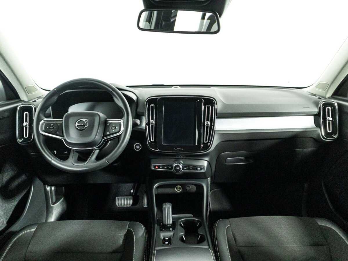 Купить Volvo XC40 с пробегом. Фото: #12