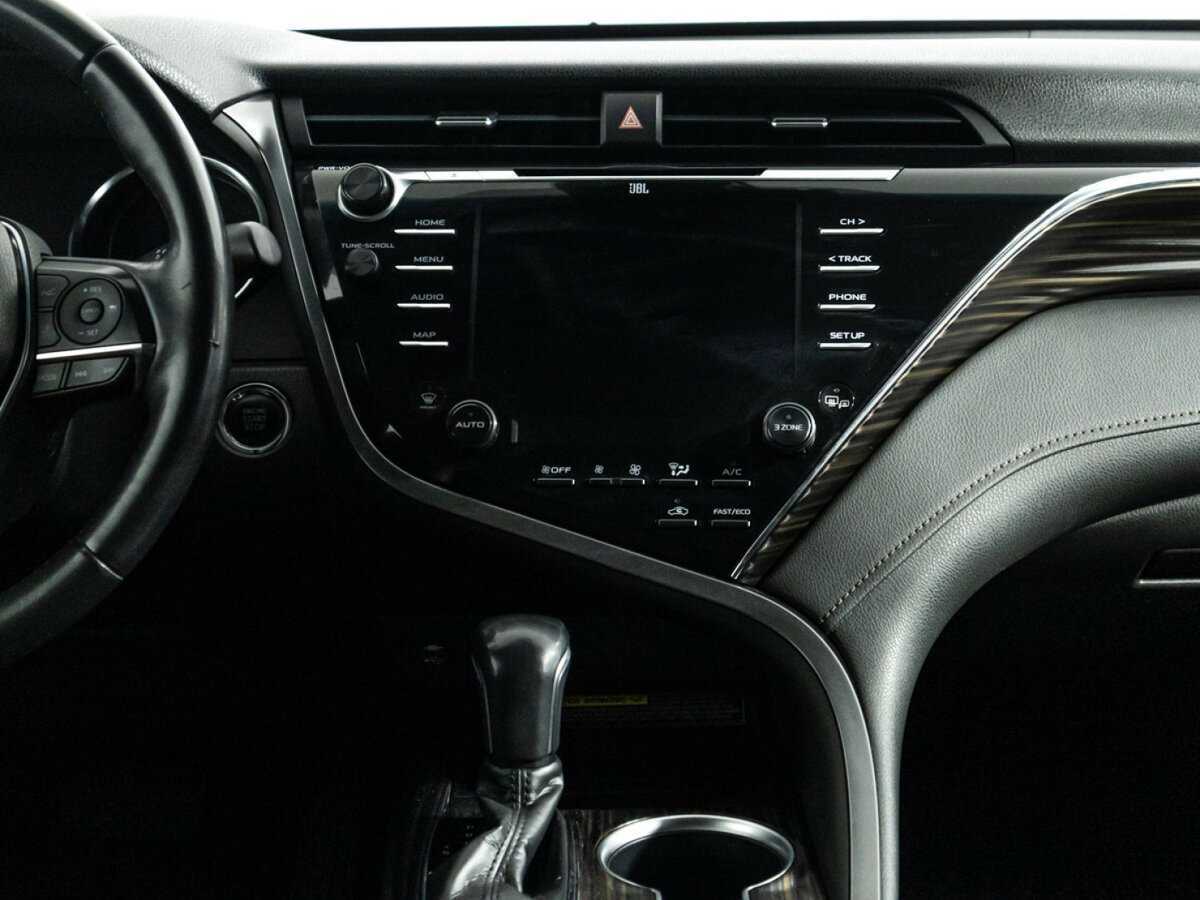 Купить Toyota Camry с пробегом. Фото: #13
