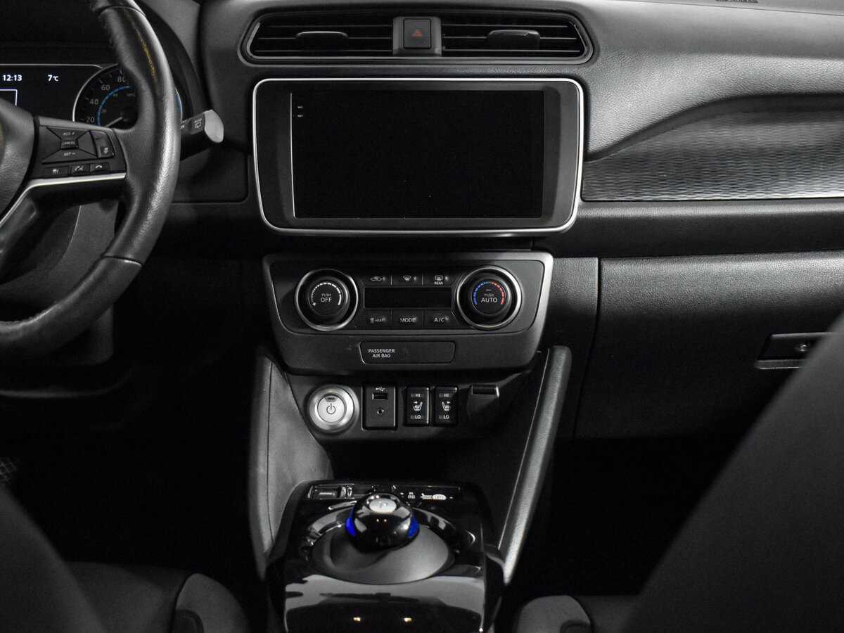 Купить Nissan Leaf с пробегом. Фото: #15