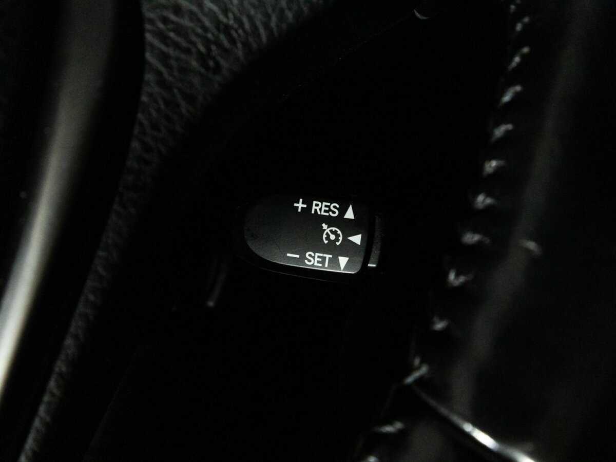 Купить Toyota RAV4 с пробегом. Фото: #21