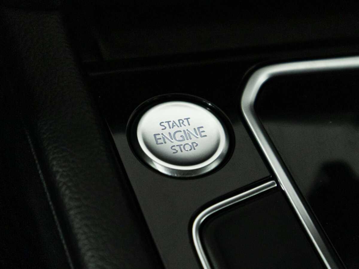 Купить Volkswagen Passat с пробегом. Фото: #20