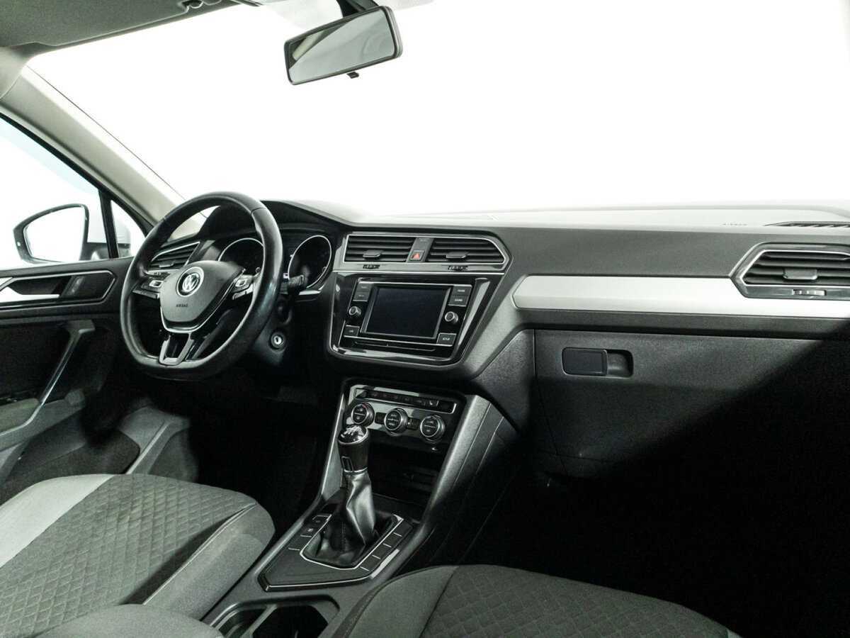 Купить Volkswagen Tiguan с пробегом. Фото: #8