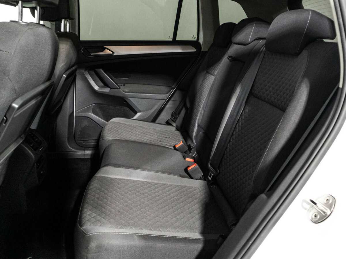 Купить Volkswagen Tiguan с пробегом. Фото: #9