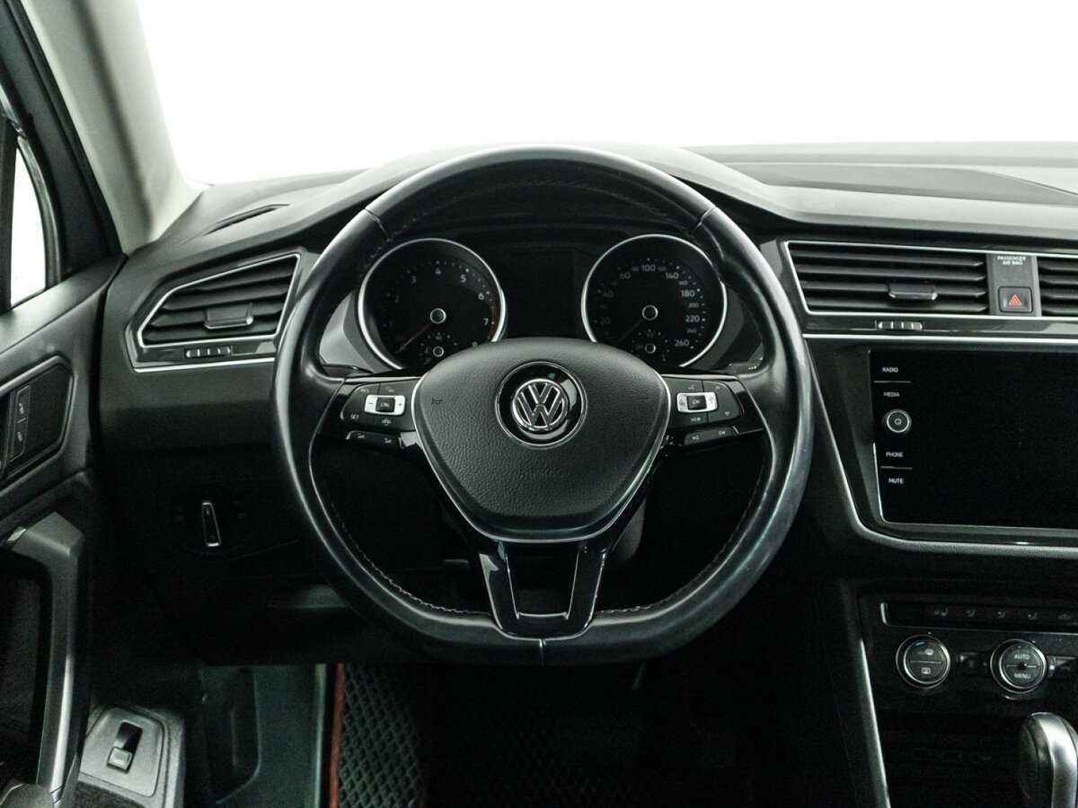 Купить Volkswagen Tiguan с пробегом. Фото: #16