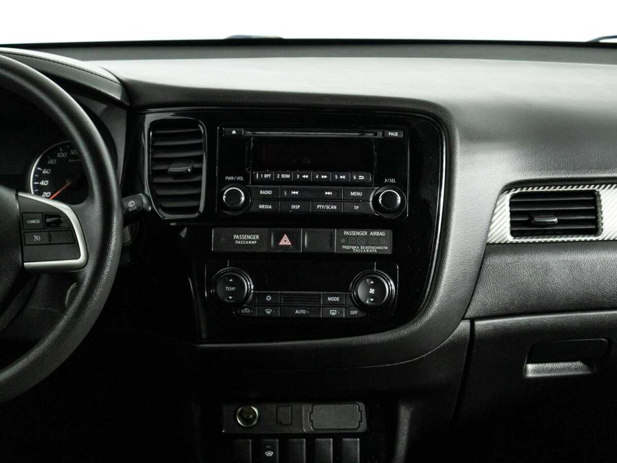 Купить Mitsubishi Outlander с пробегом. Фото: #13
