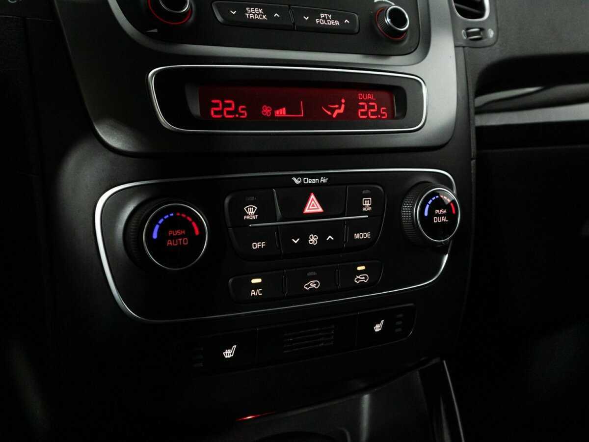Купить Kia Sorento с пробегом. Фото: #16
