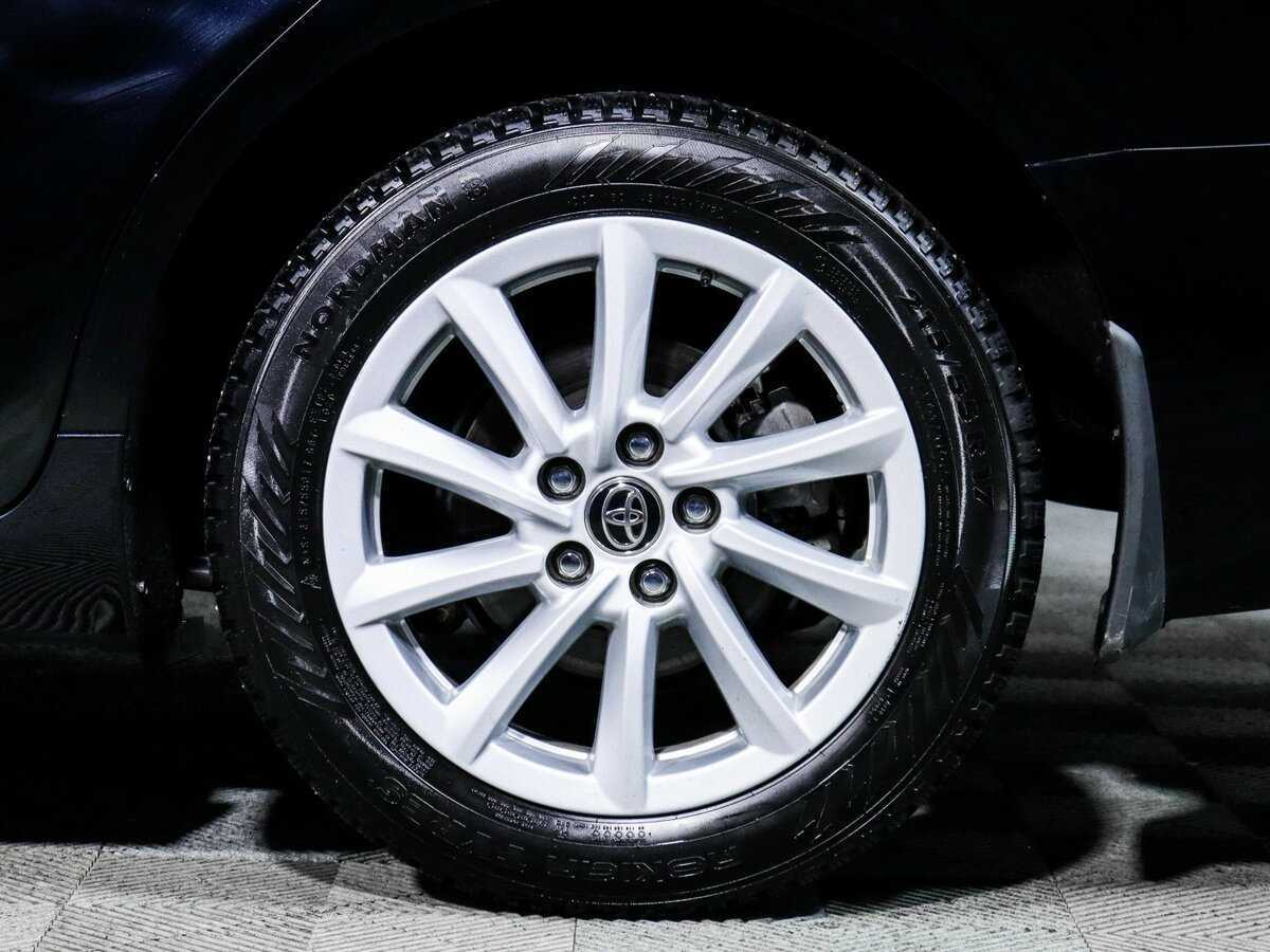 Купить Toyota Camry с пробегом. Фото: #11