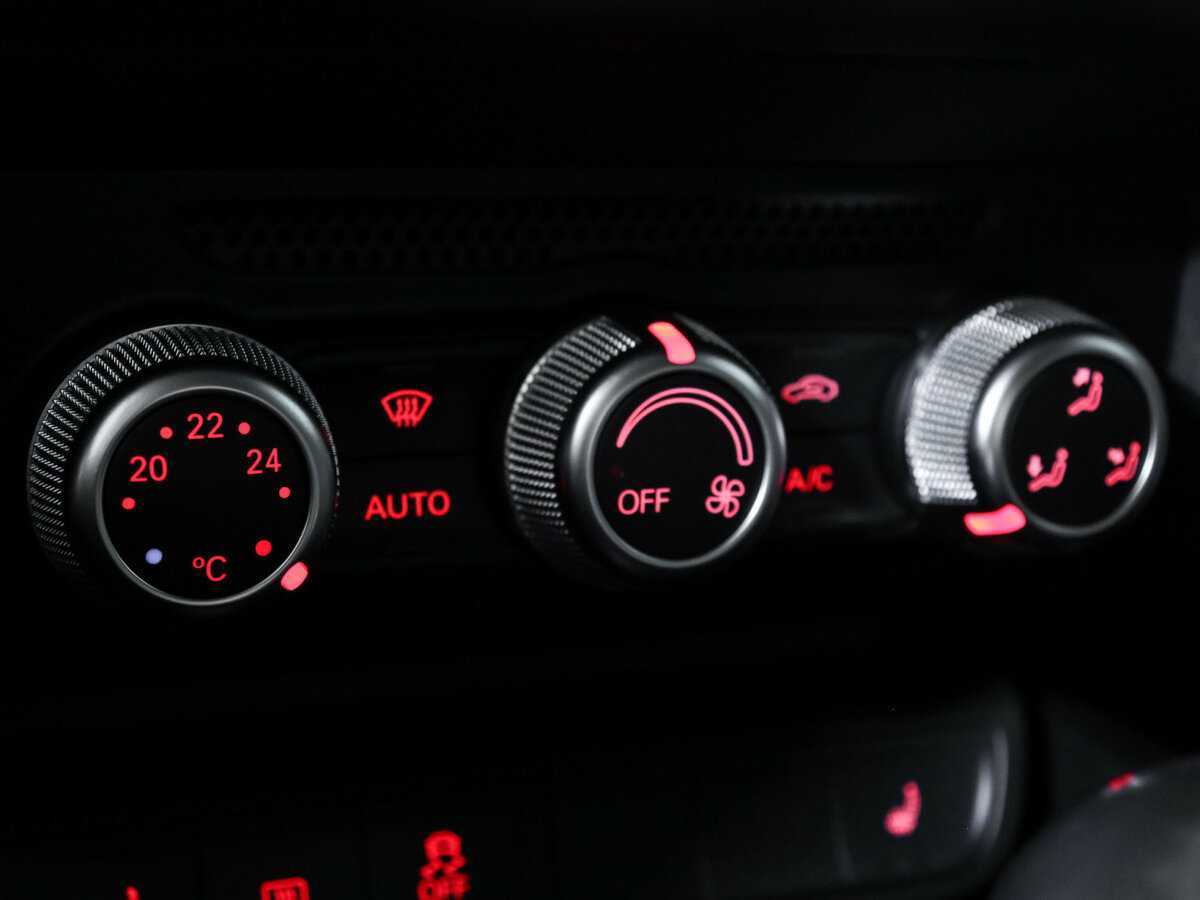 Купить Audi A1 с пробегом. Фото: #17