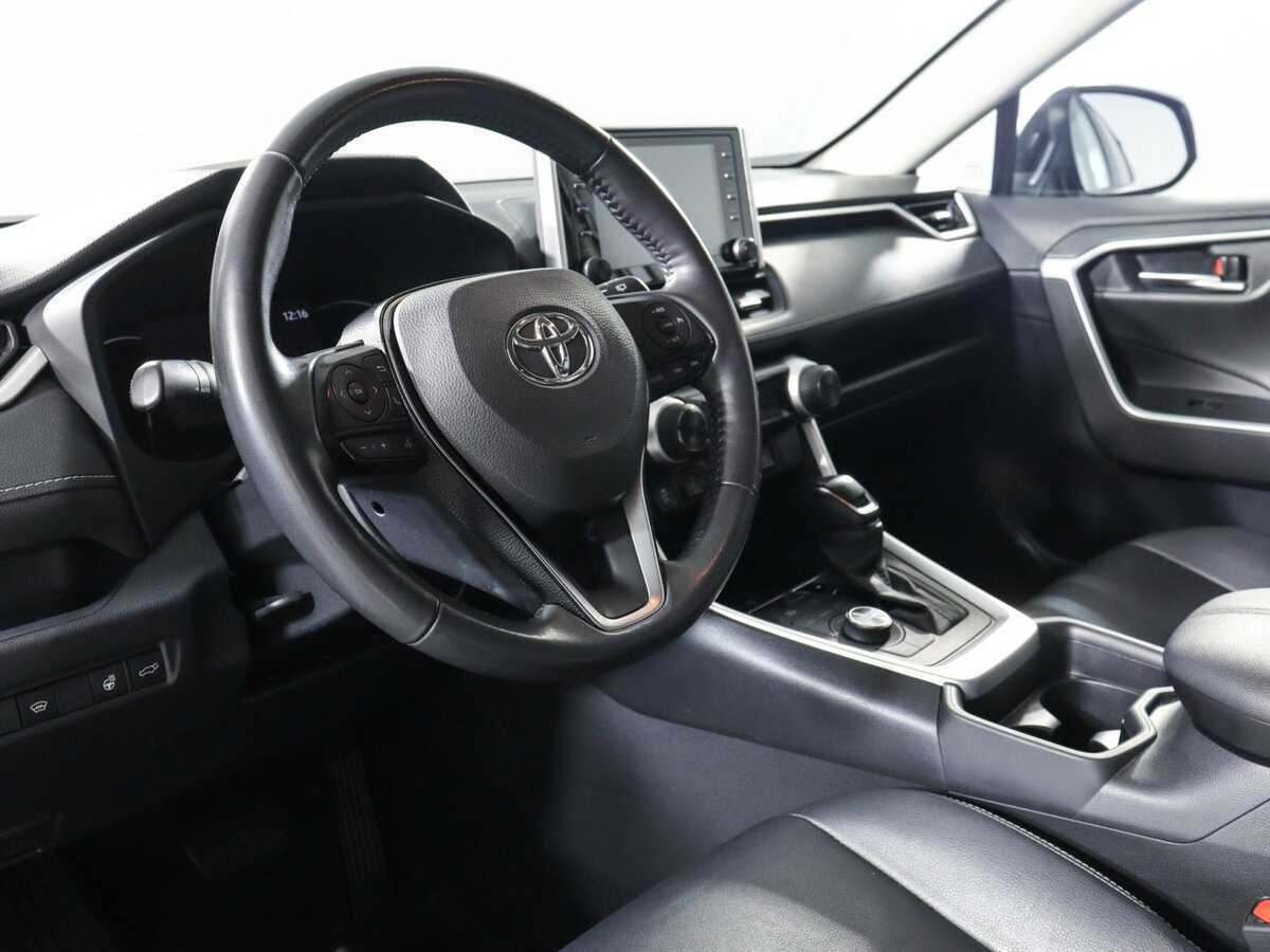 Купить Toyota RAV4 с пробегом. Фото: #10