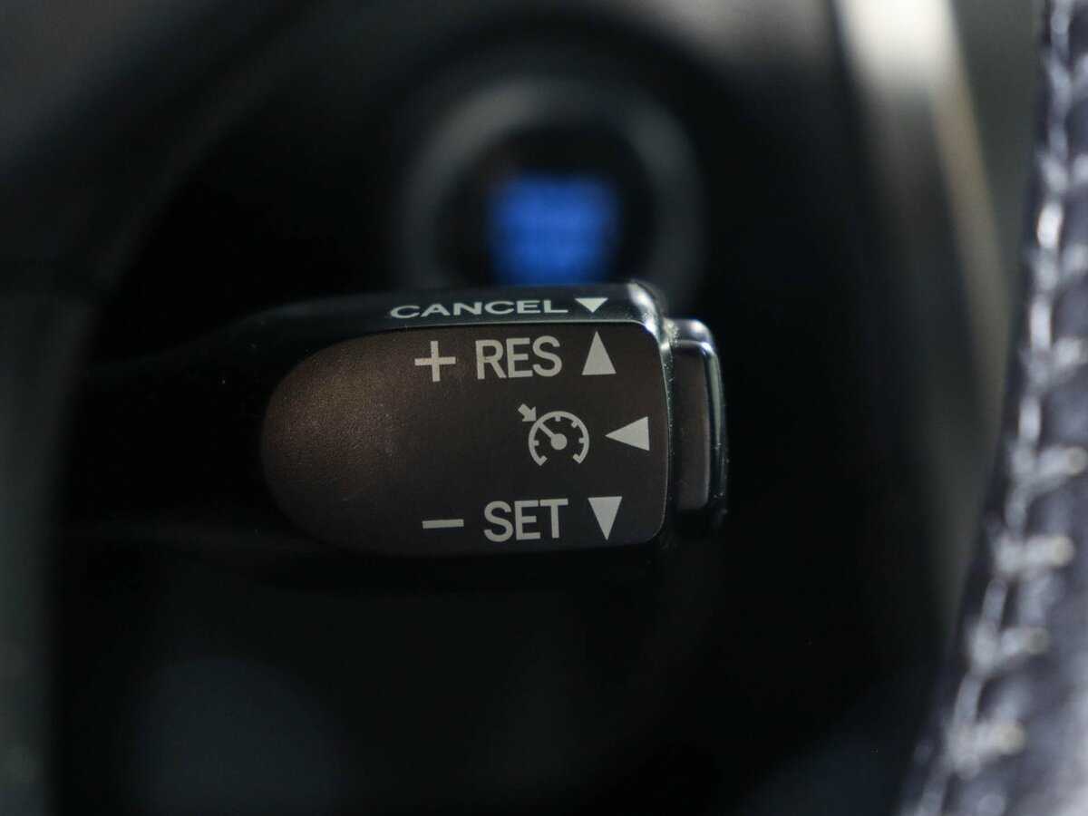 Купить Toyota Camry с пробегом. Фото: #22