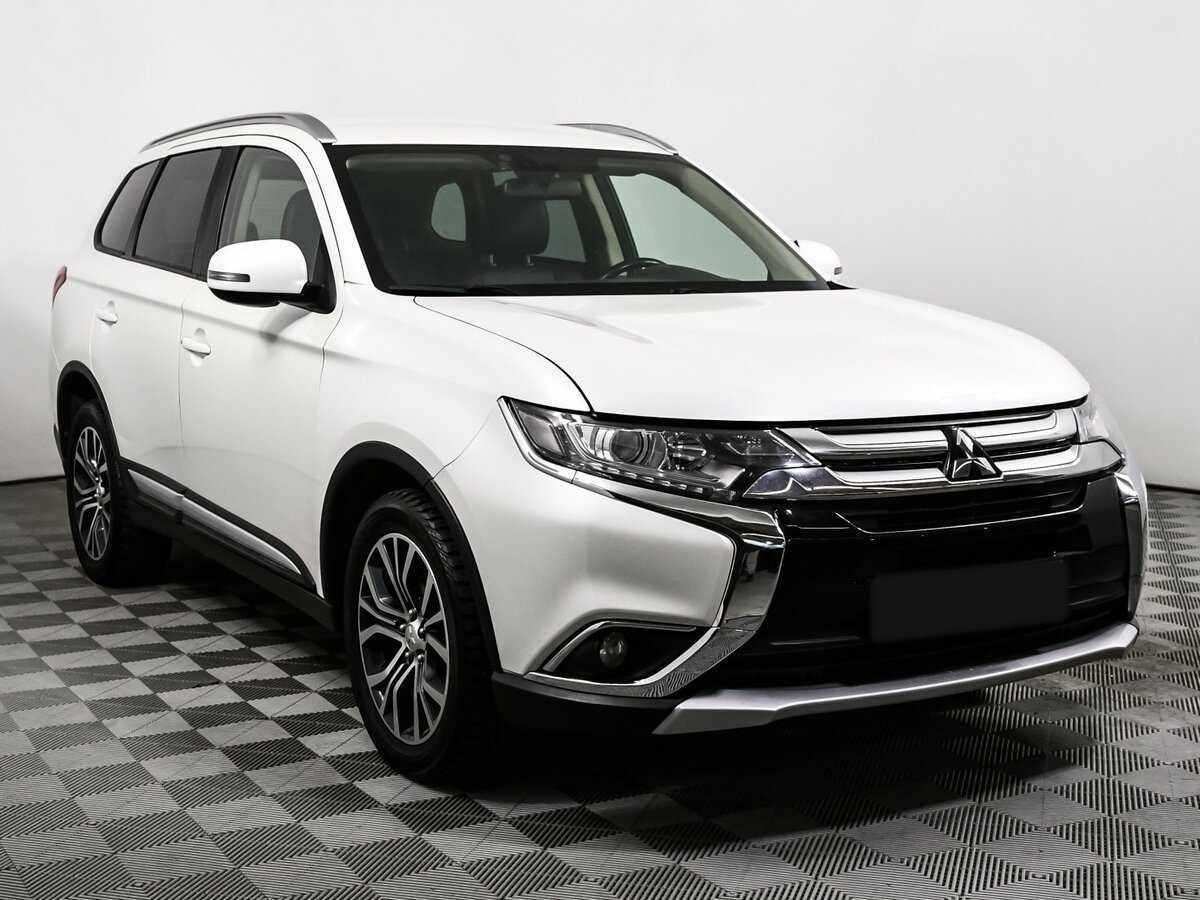 Купить Mitsubishi Outlander с пробегом. Фото: #2