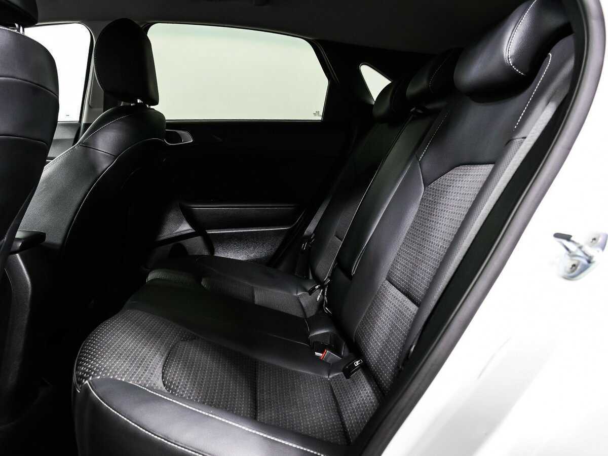 Купить Kia Ceed с пробегом. Фото: #12