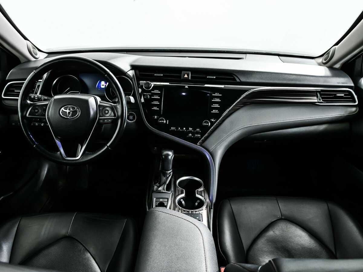 Купить Toyota Camry с пробегом. Фото: #9