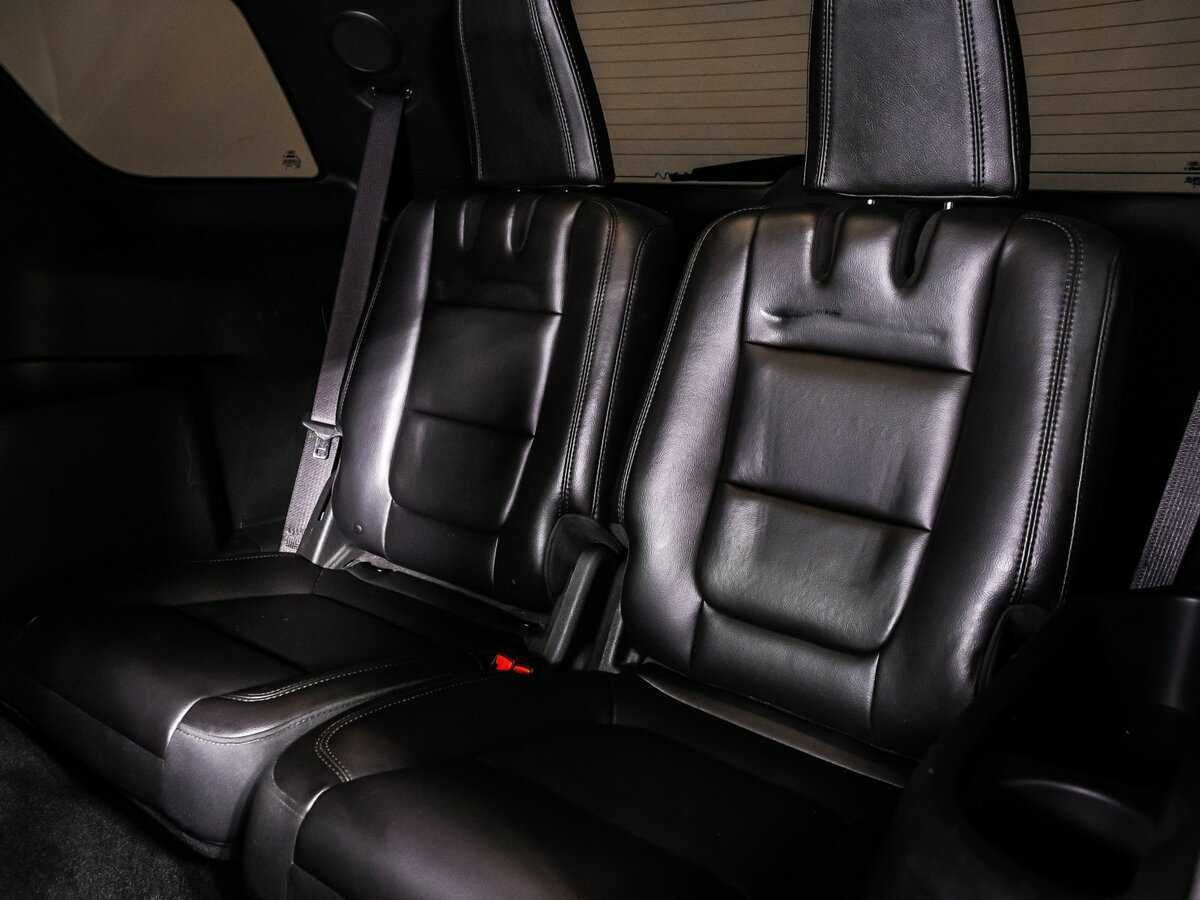 Купить Ford Explorer с пробегом. Фото: #13