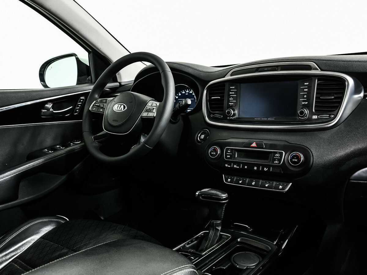 Купить Kia Sorento с пробегом. Фото: #8