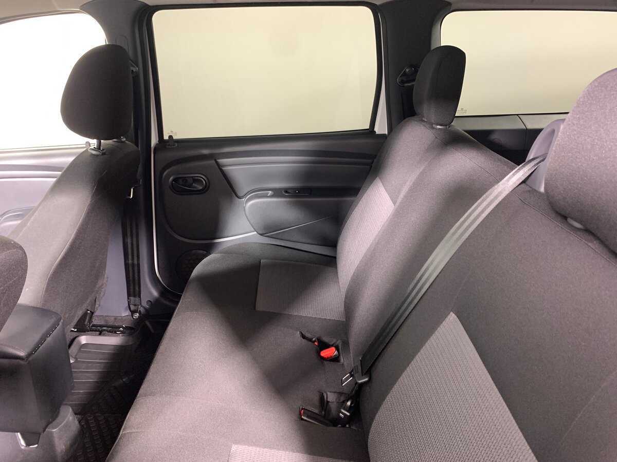 Купить Lada (ВАЗ) Largus с пробегом. Фото: #16