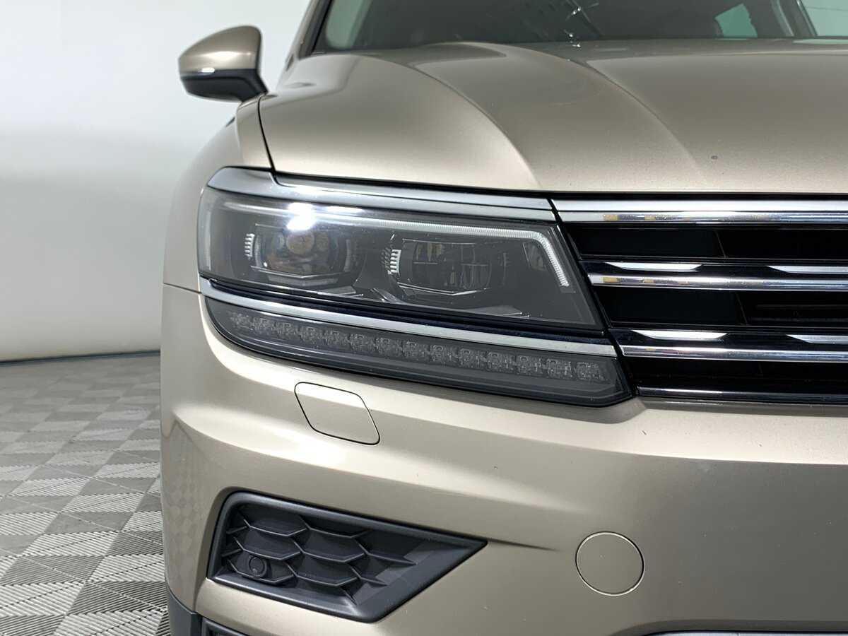 Купить Volkswagen Tiguan с пробегом. Фото: #9