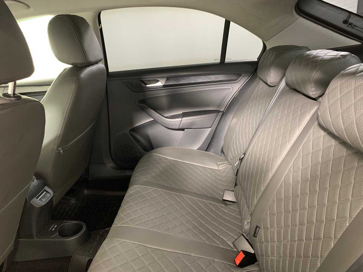 Купить Volkswagen Polo с пробегом. Фото: #18