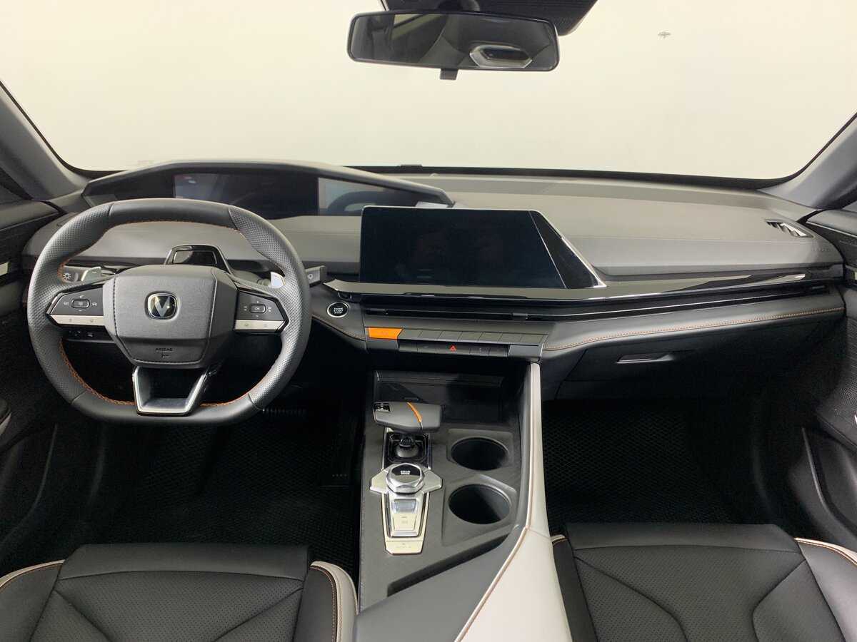 Купить Changan UNI-V с пробегом. Фото: #12