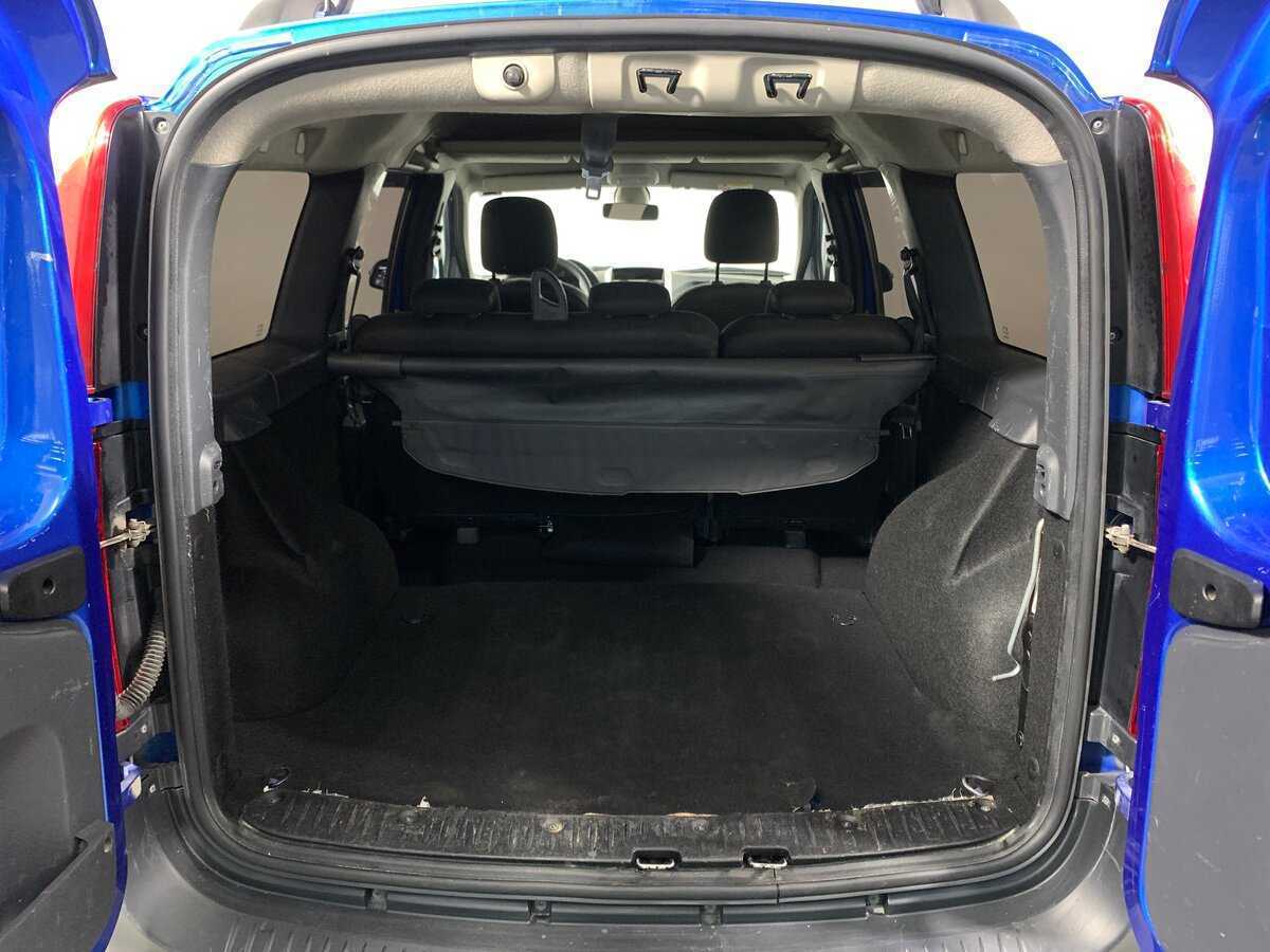 Купить Lada (ВАЗ) Largus с пробегом. Фото: #19