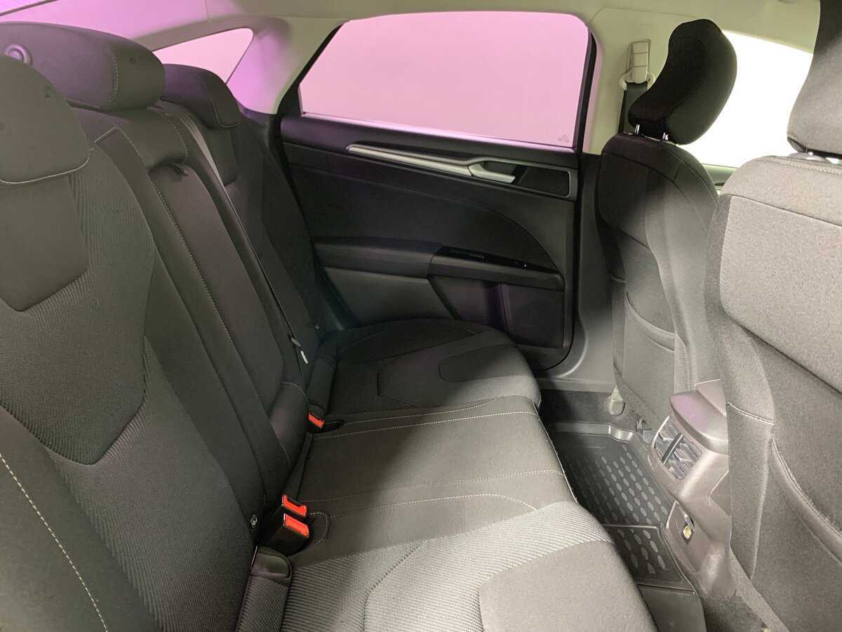 Купить Ford Mondeo с пробегом. Фото: #17