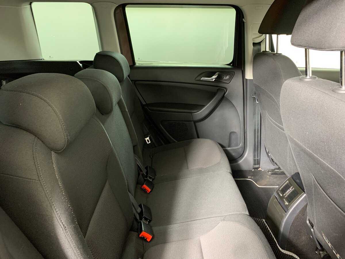 Купить Skoda Yeti с пробегом. Фото: #17