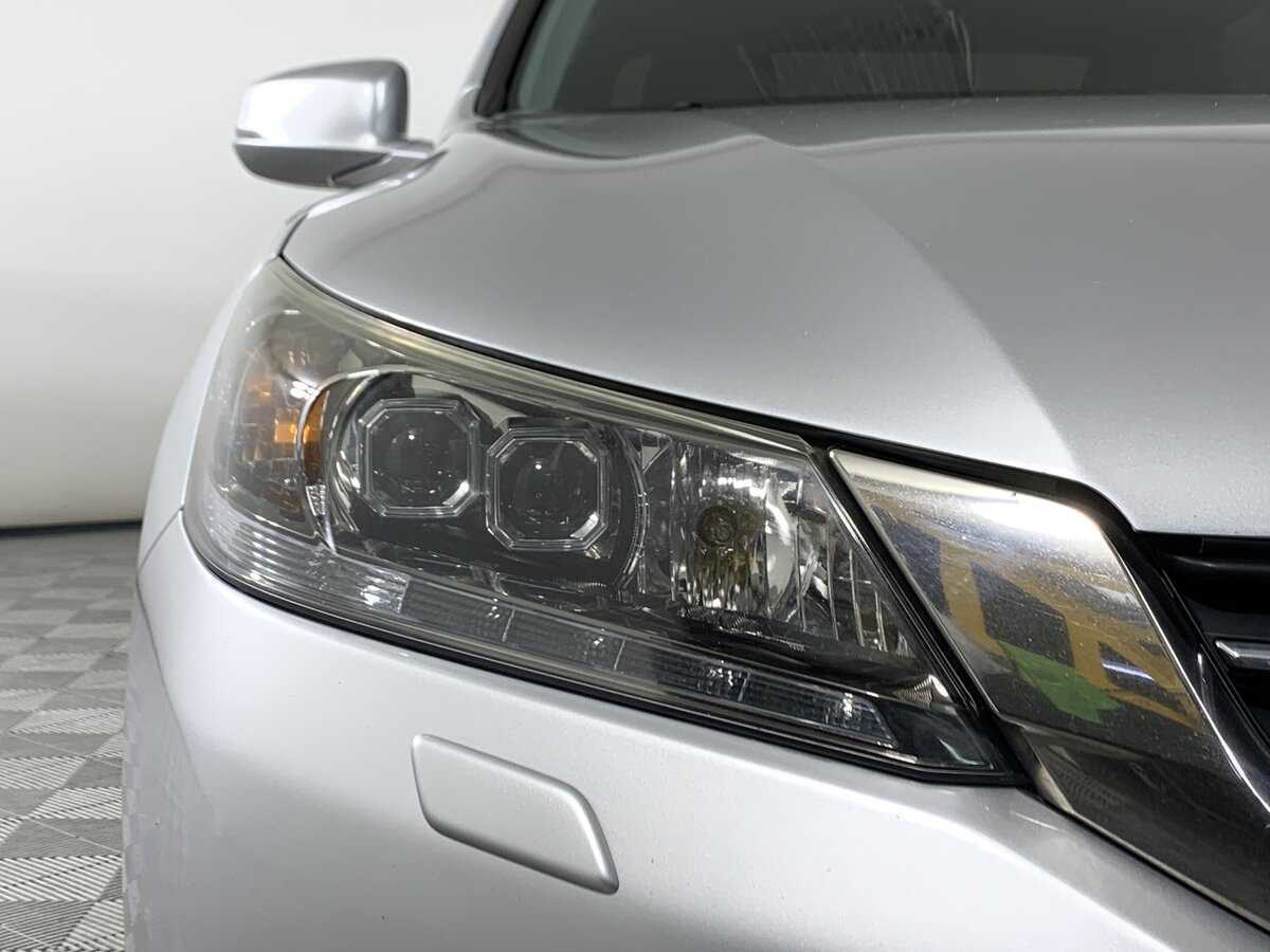 Купить Honda Accord с пробегом. Фото: #7